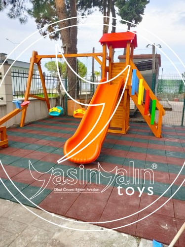 Tek Kuleli ve İki Salıncaklı Tıtmanmalı Ahşap Park
